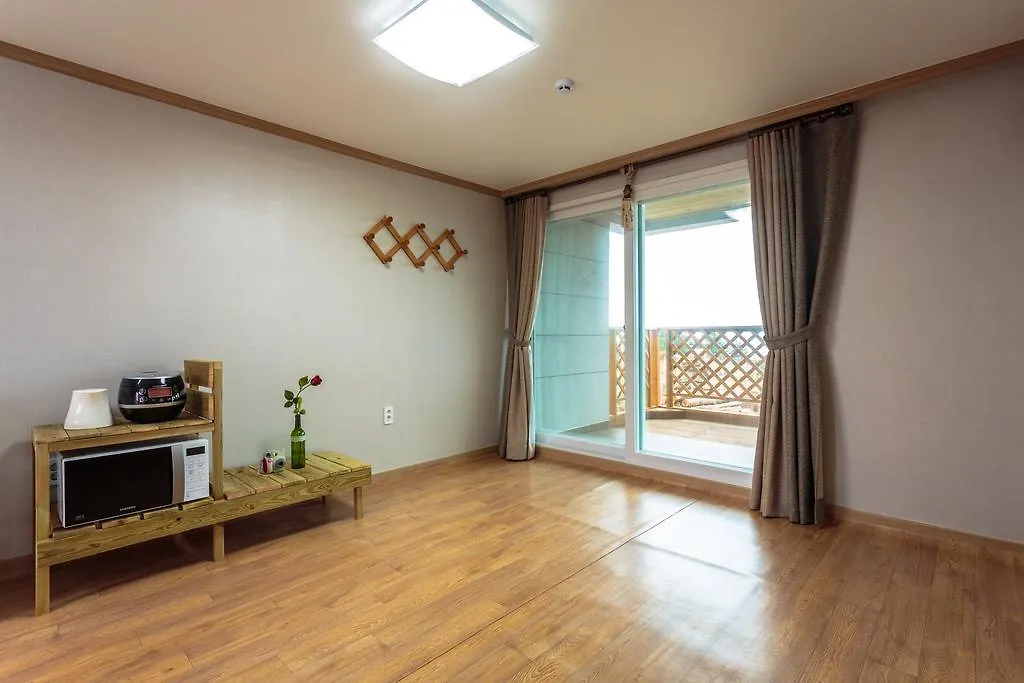 Pension Green Heart Jeju Holiday home